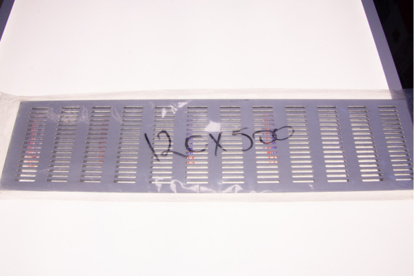 GRILA AERISIRE AL 120X500