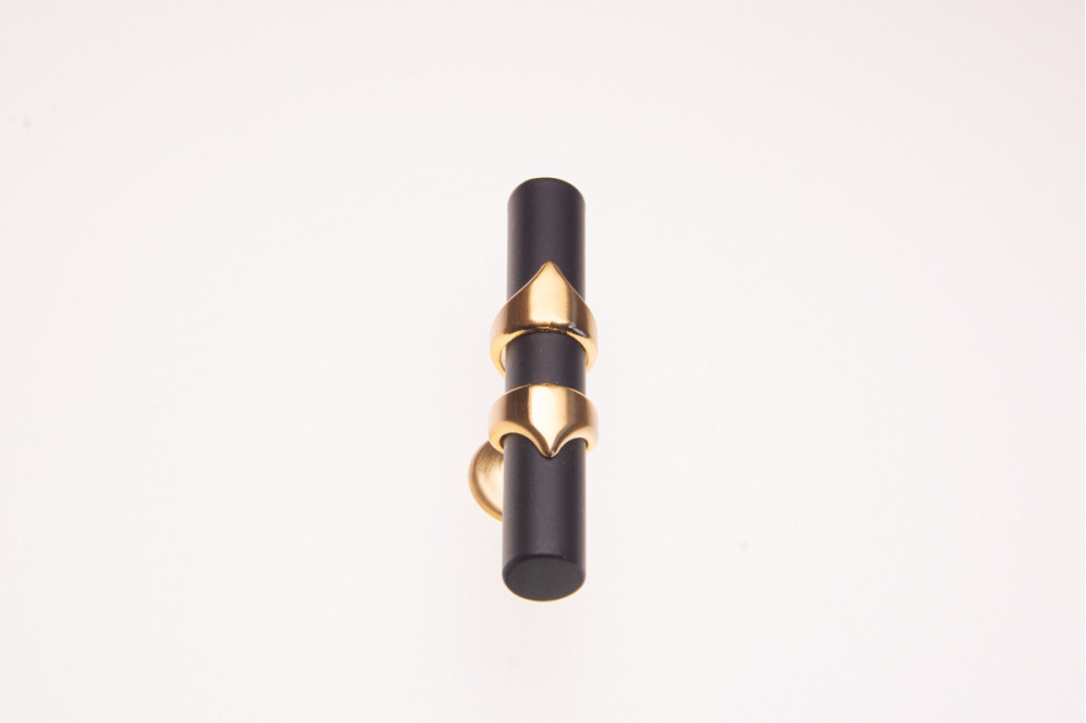 BUTON 631D NEGRU MAT - AURIU MAT 2