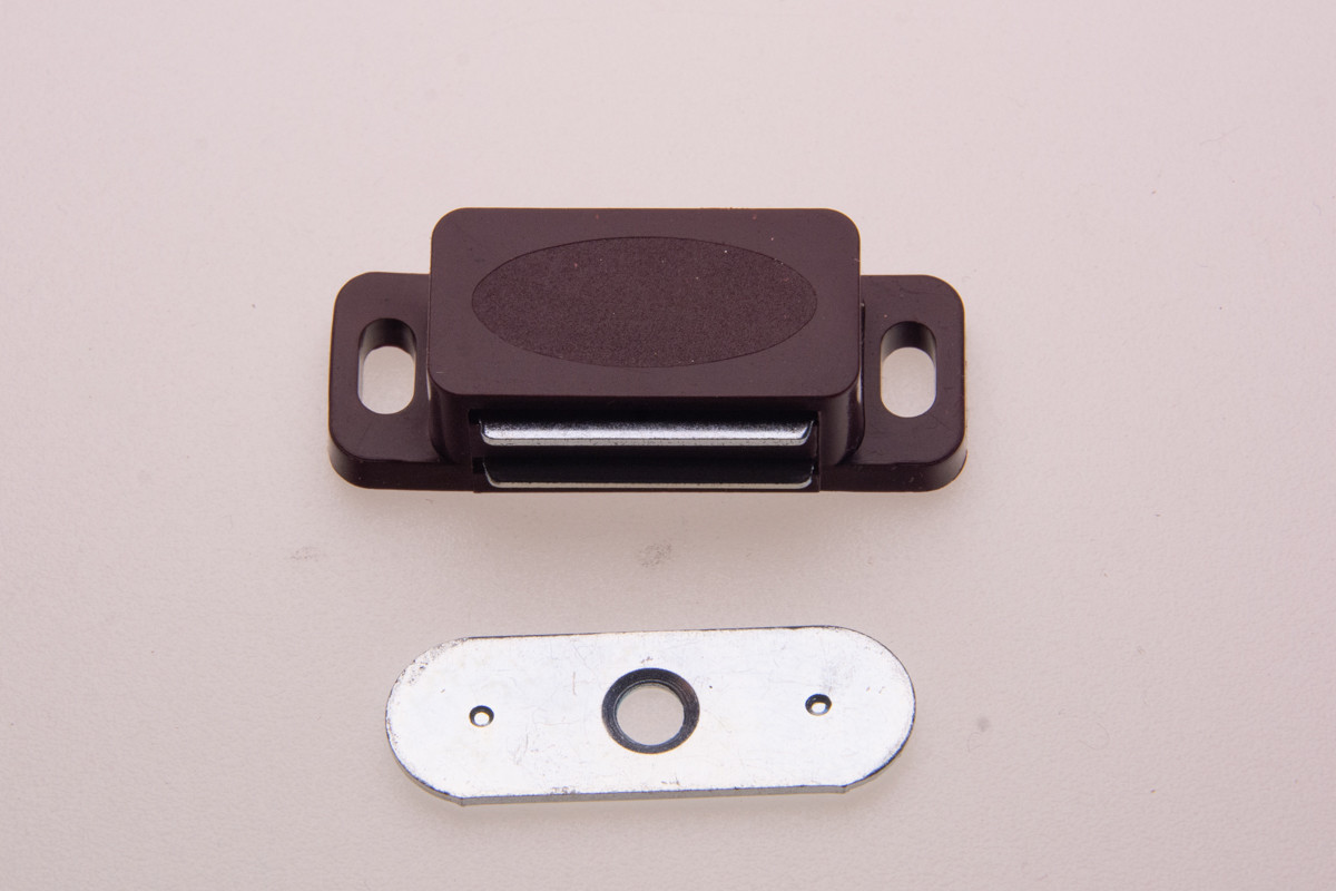 MAGNET MOBILIER MARO